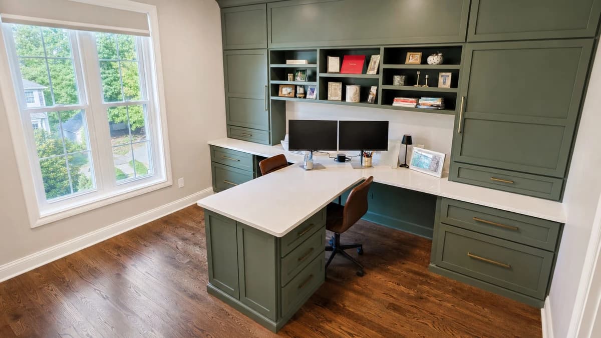 Custom built-in desk space millwork by Bayern Builders.